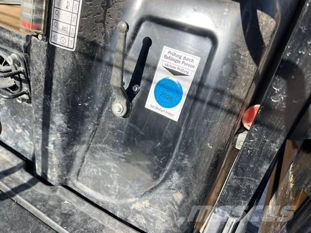 CAT 301.4 C Mini kotrók < 7t