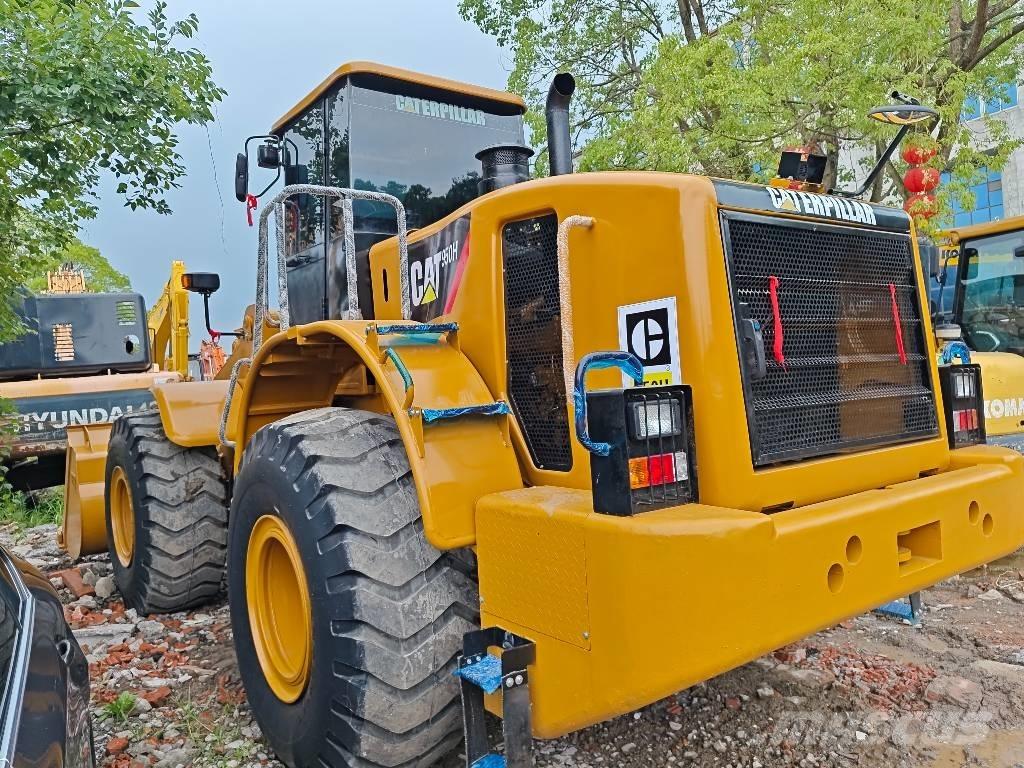 CAT 950 H Gumikerekes homlokrakodók
