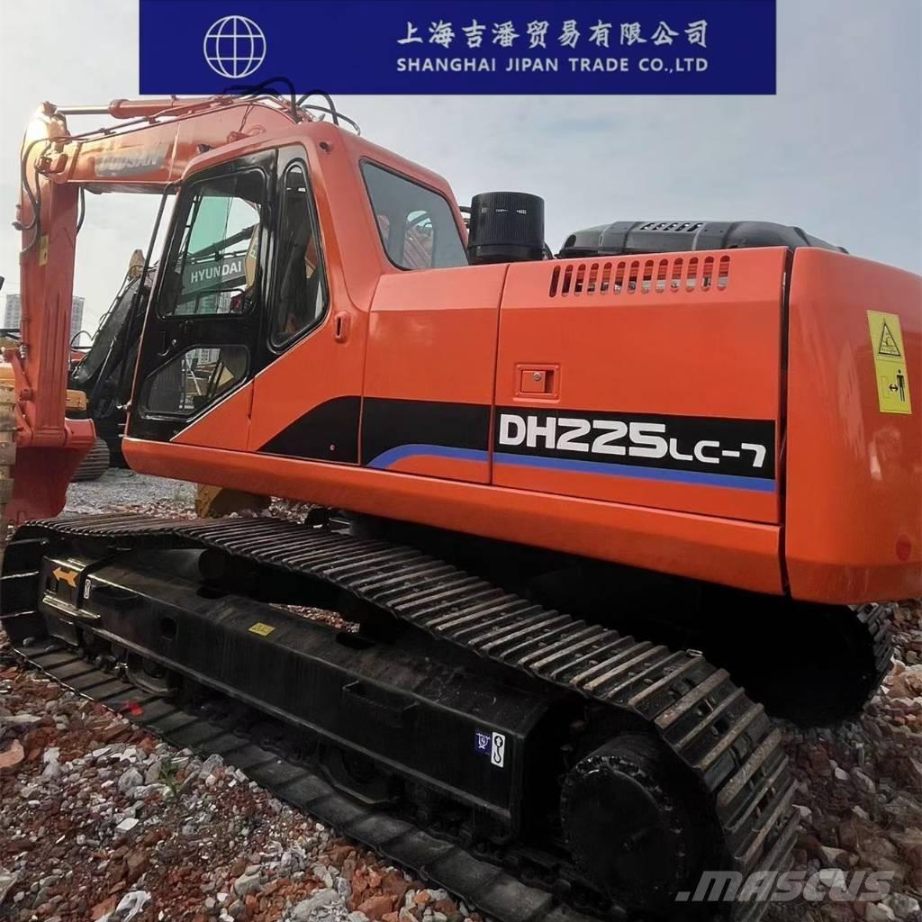 Doosan DH 225 Lánctalpas kotrók