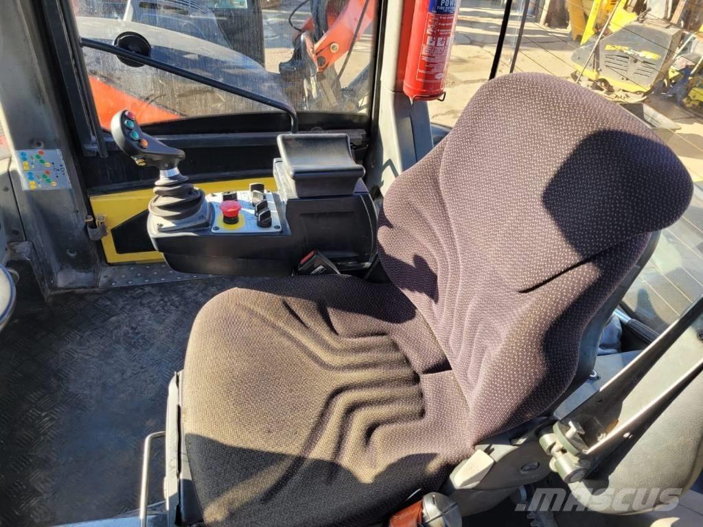 Bomag BW 151 AD-5 Ikerdobos hengerek