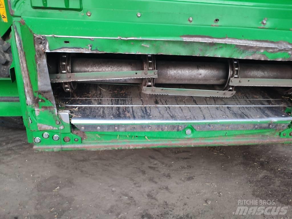 John Deere T 670 i Kombájnok