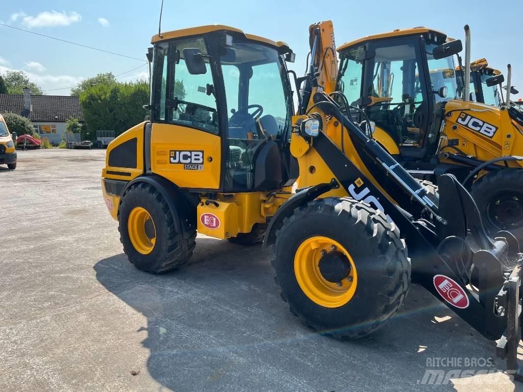 JCB 407 agri demo Traktorok