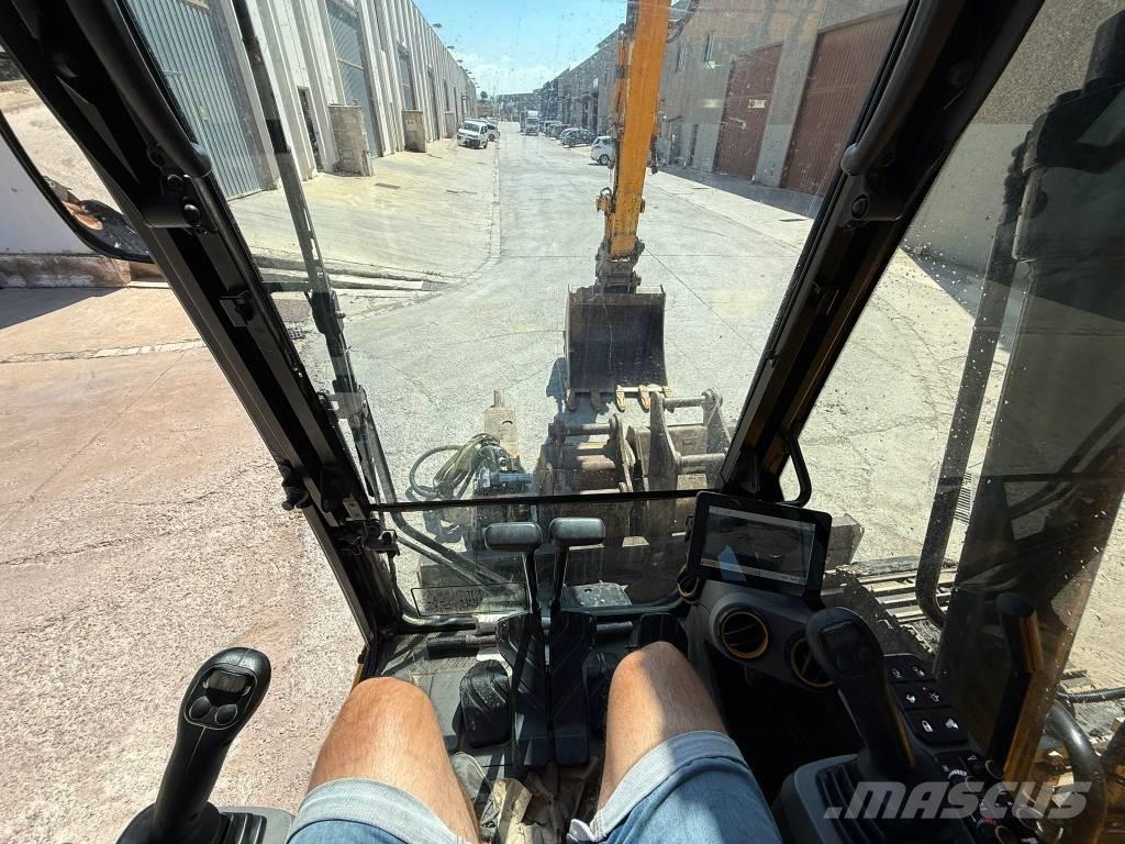 JCB 131 X LCD Lánctalpas kotrók