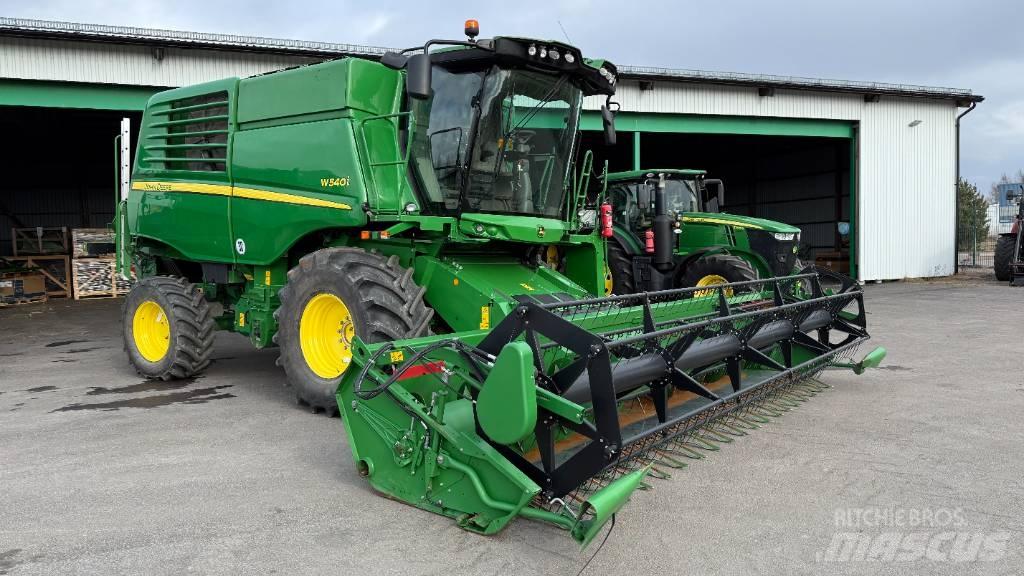 John Deere W 540 Kombájnok