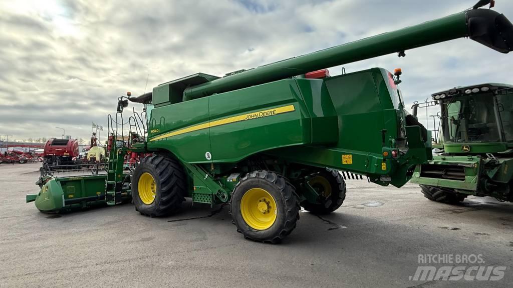 John Deere W 540 Kombájnok