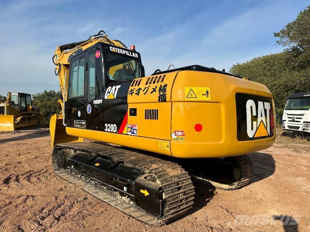 CAT 320 D L Lánctalpas kotrók