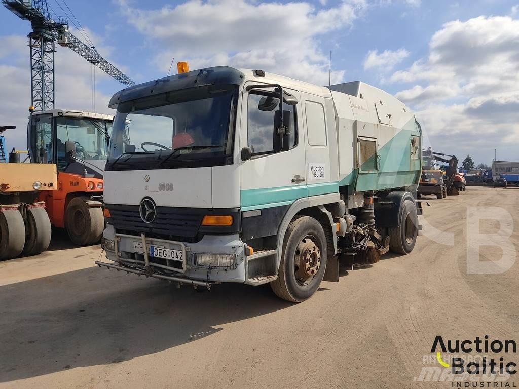 Mercedes-Benz 1517 Úttakarító gépek