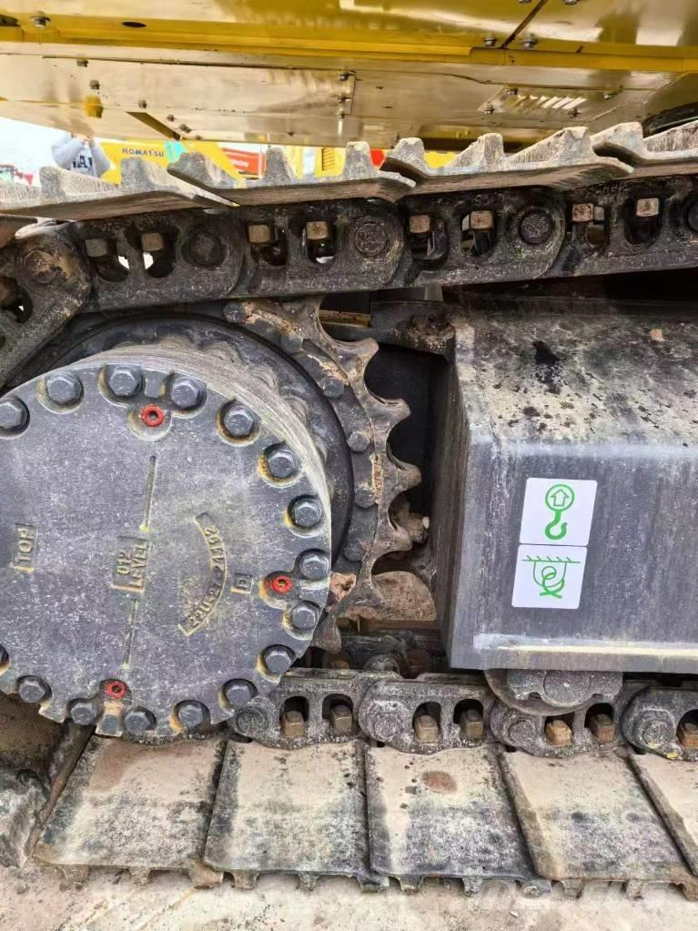 Komatsu PC 220 LC-8 Lánctalpas kotrók