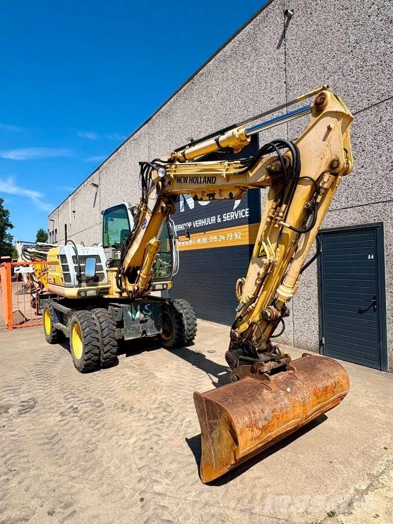 New Holland MH 2.6 Gumikerekes kotrók