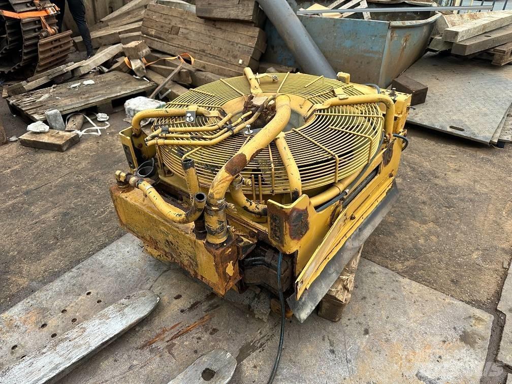 CAT 950g radiator Hűtők
