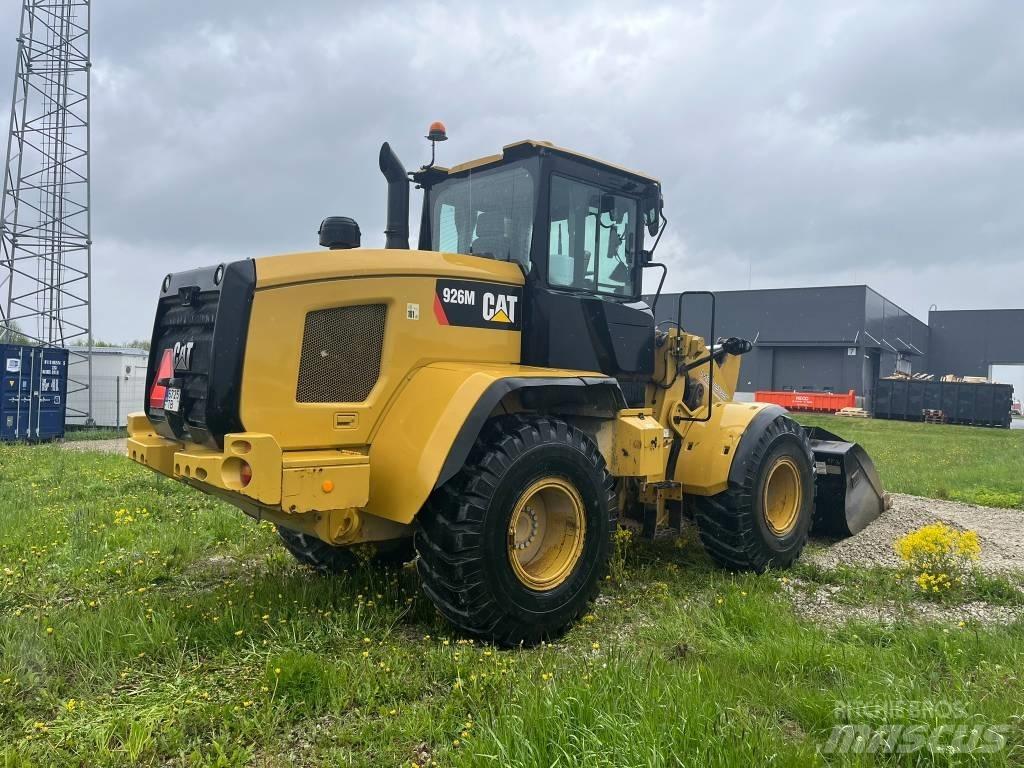 CAT 926M Gumikerekes homlokrakodók