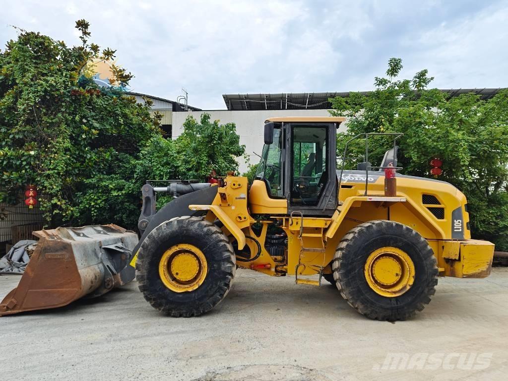 Volvo L 105 Gumikerekes homlokrakodók