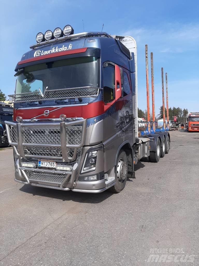 Volvo FH 16 Rönkszállító teherautók