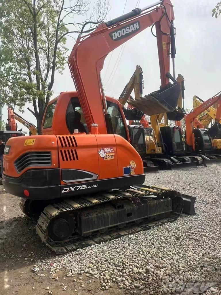 Doosan DX 75LC-9 C Mini kotrók < 7t