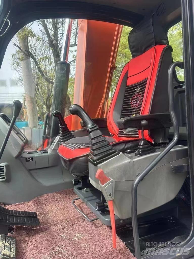 Doosan DX 75LC-9 C Mini kotrók < 7t