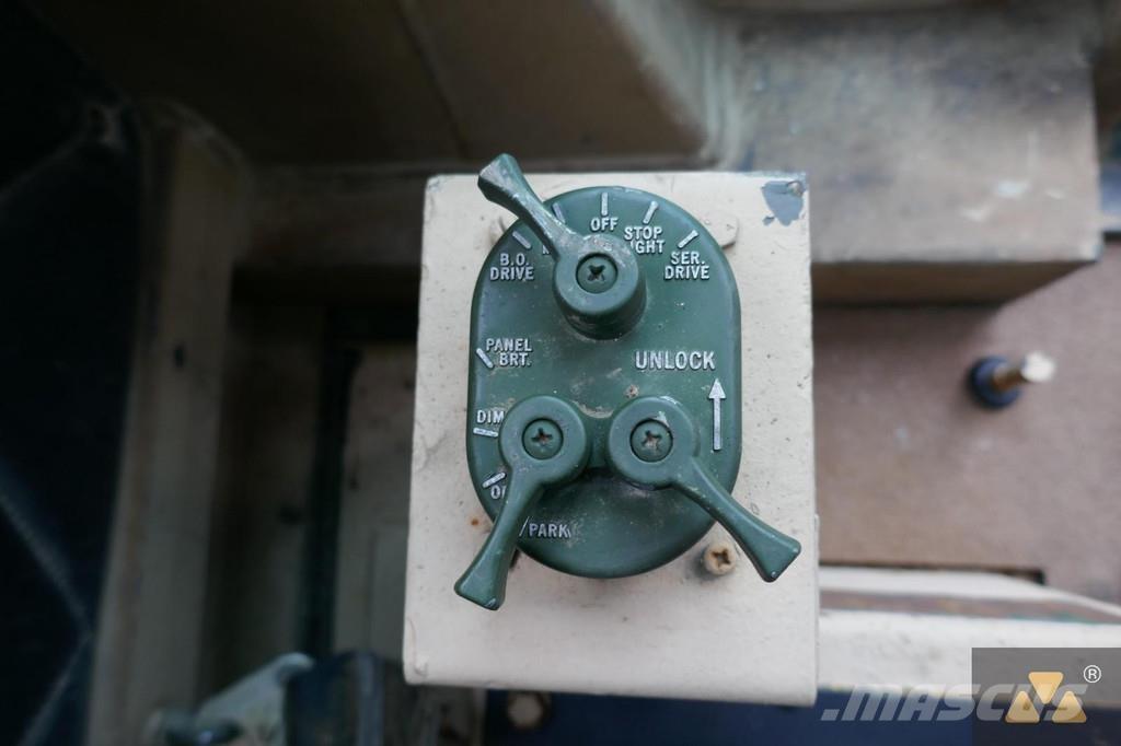 CAT 130G Ex-army Gréderek