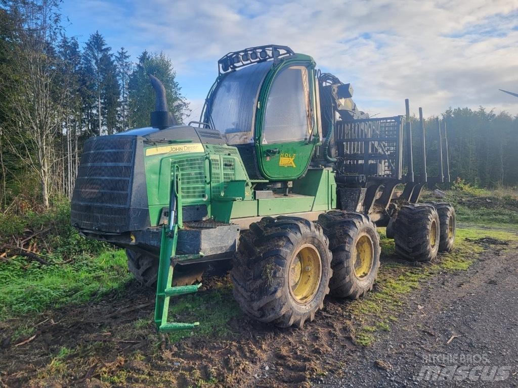 John Deere 1210 G Kihordók