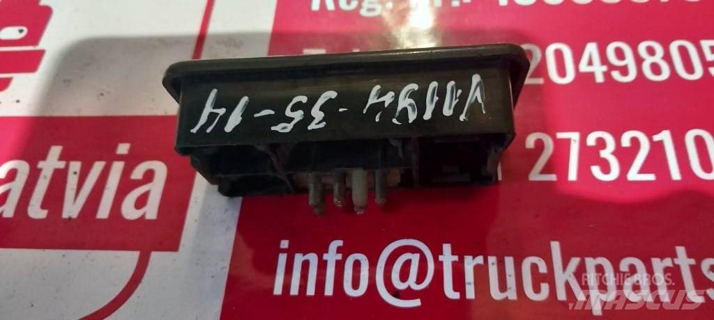 Volvo FH 12.    3944083 Vezetőfülke és belső tartozékok
