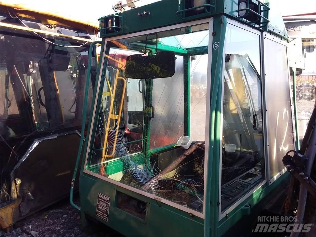 Gremo 950hpv Vezetőfülke és belső tartozékok