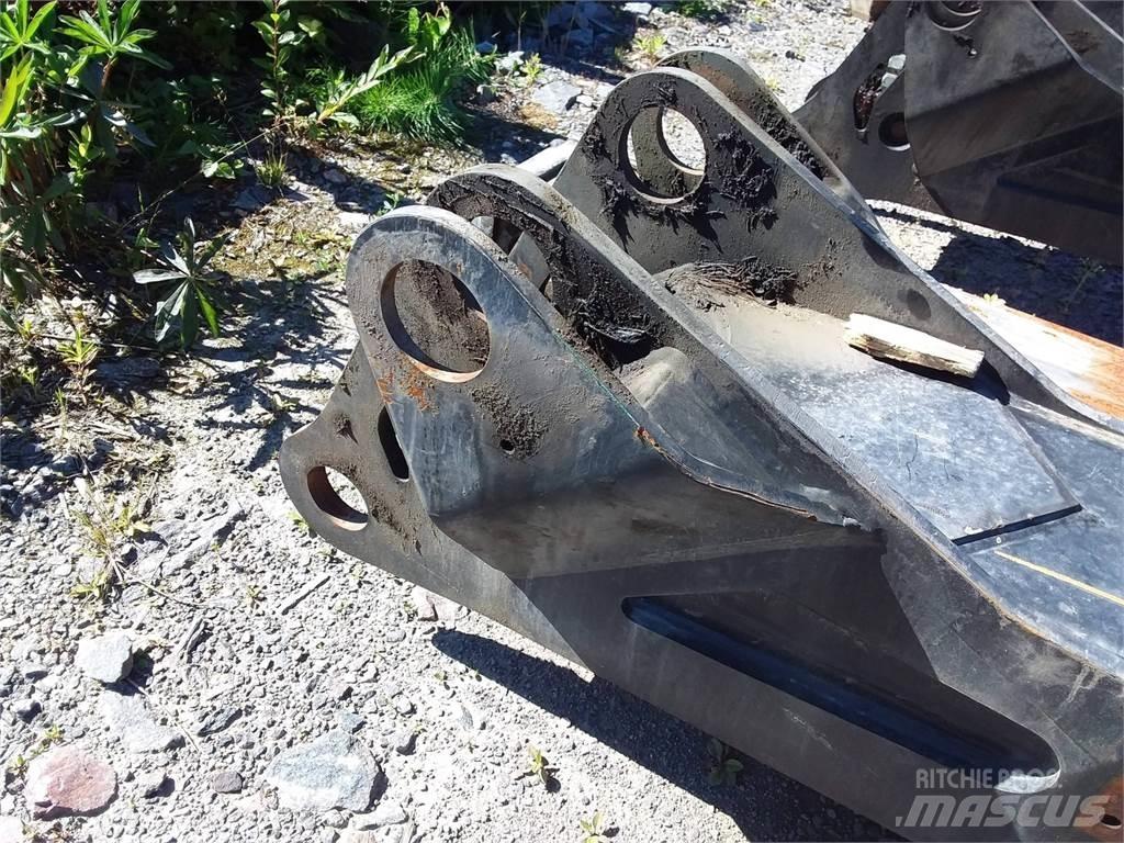 Komatsu C270h Betakarító daruk