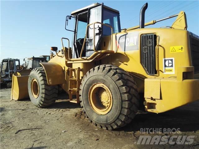 CAT 950 H Gumikerekes homlokrakodók