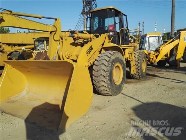 CAT 950 H Gumikerekes homlokrakodók