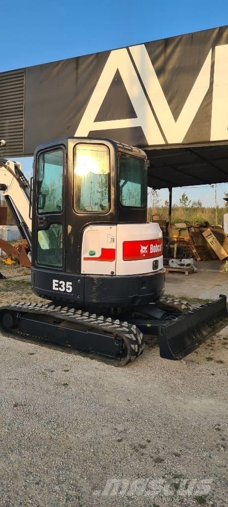 Bobcat E 35 Mini kotrók < 7t