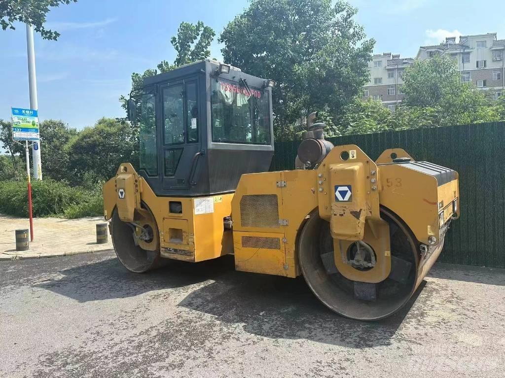 XCMG XD 82 Talajtömörítő gépek