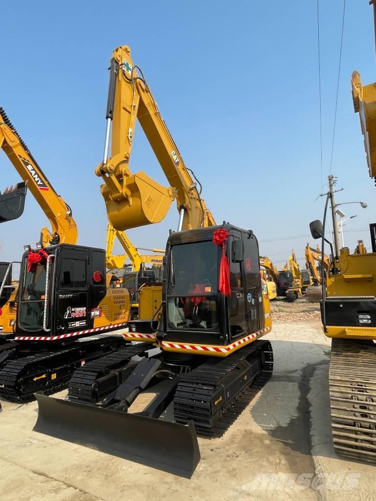 CAT 307 Mini kotrók < 7t
