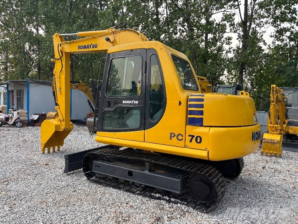 Komatsu PC 70 Lánctalpas kotrók