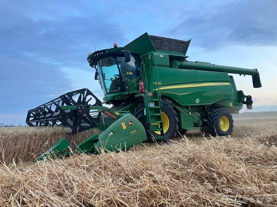 John Deere T 670 i Kombájnok