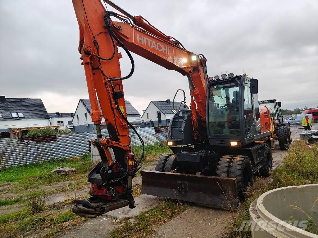 Hitachi ZX 140 W-5 Gumikerekes kotrók