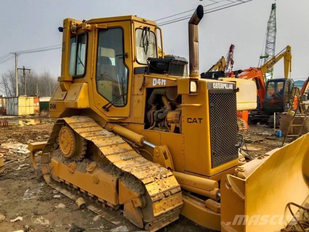 CAT D4H lánctalpas dózerek