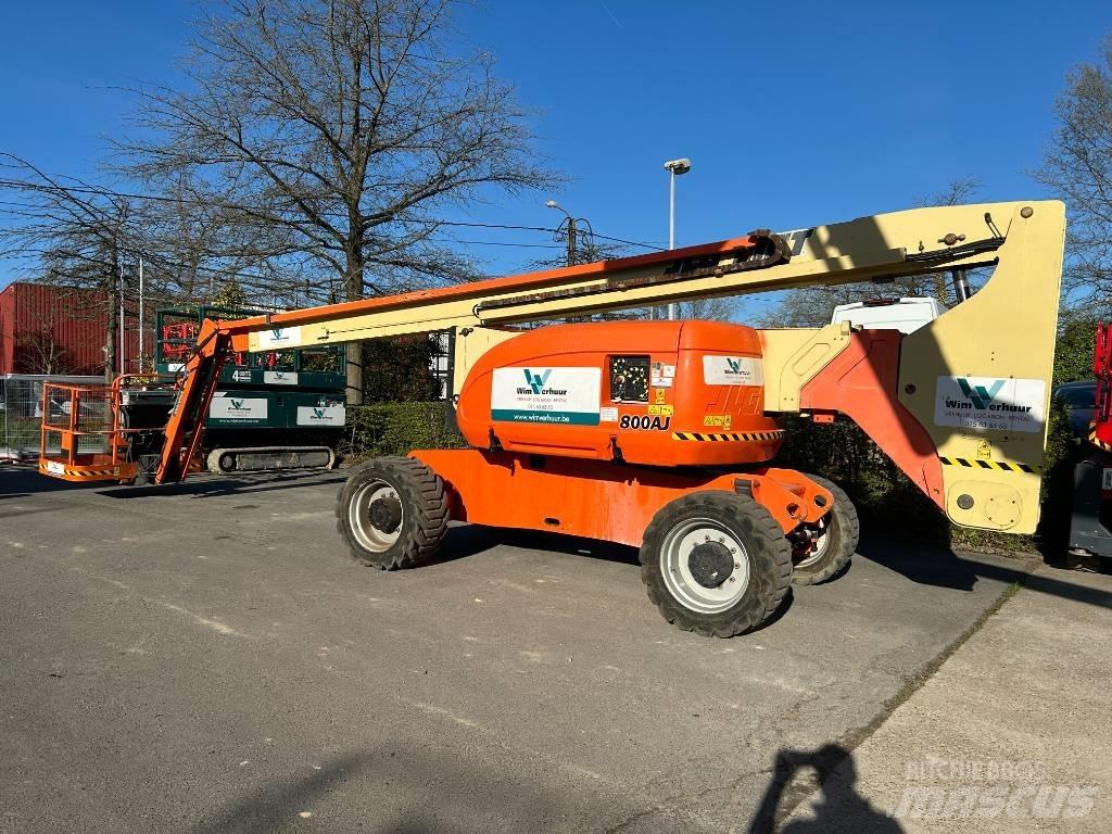JLG 800 AJ Karos emelők