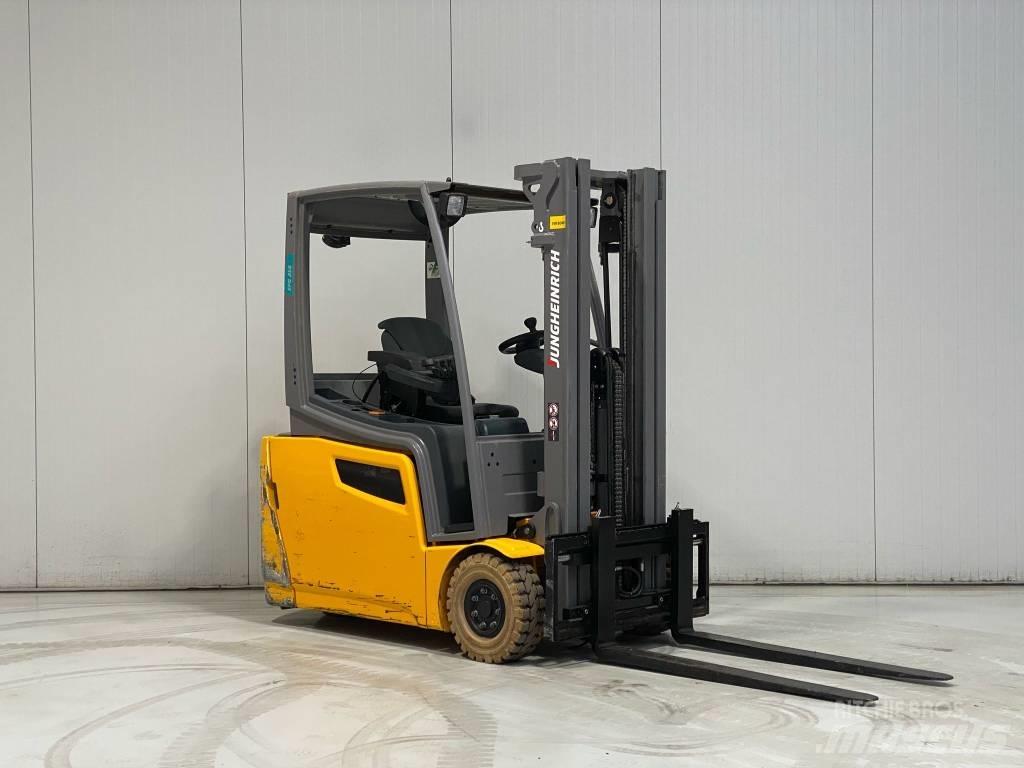 Jungheinrich EFG216 Elektromos targoncák