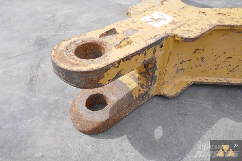 CAT D6 Drawbar Haszonjárművek - Egyéb