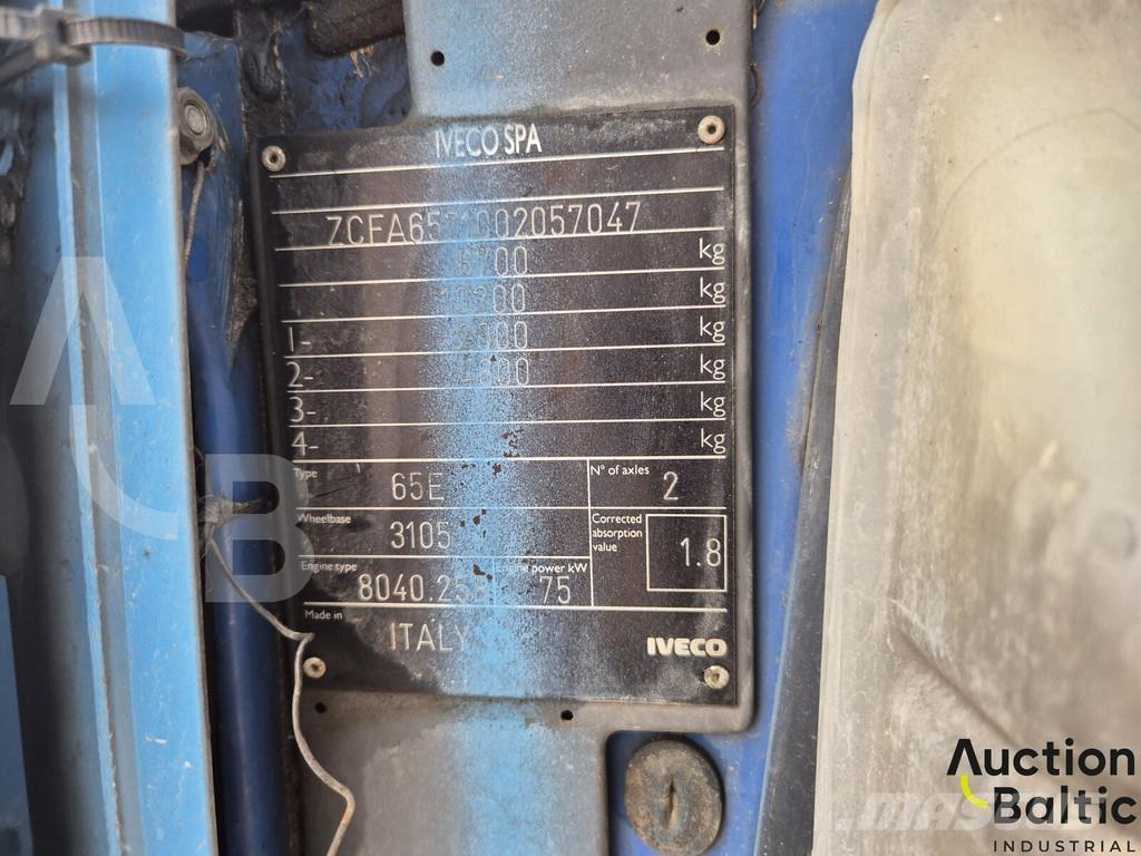 Iveco 65E10 Elhúzható ponyvás