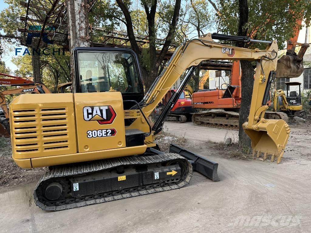 CAT 306E2 Lánctalpas kotrók