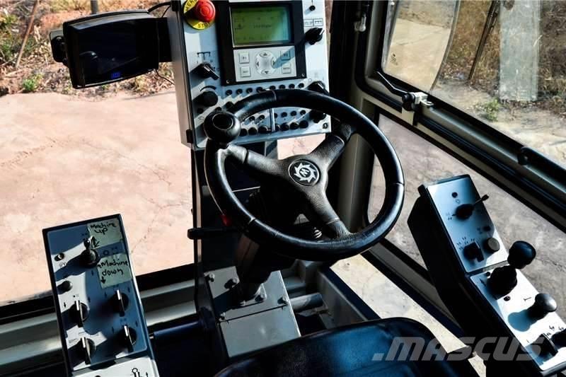 Wirtgen WR2400 Egyéb