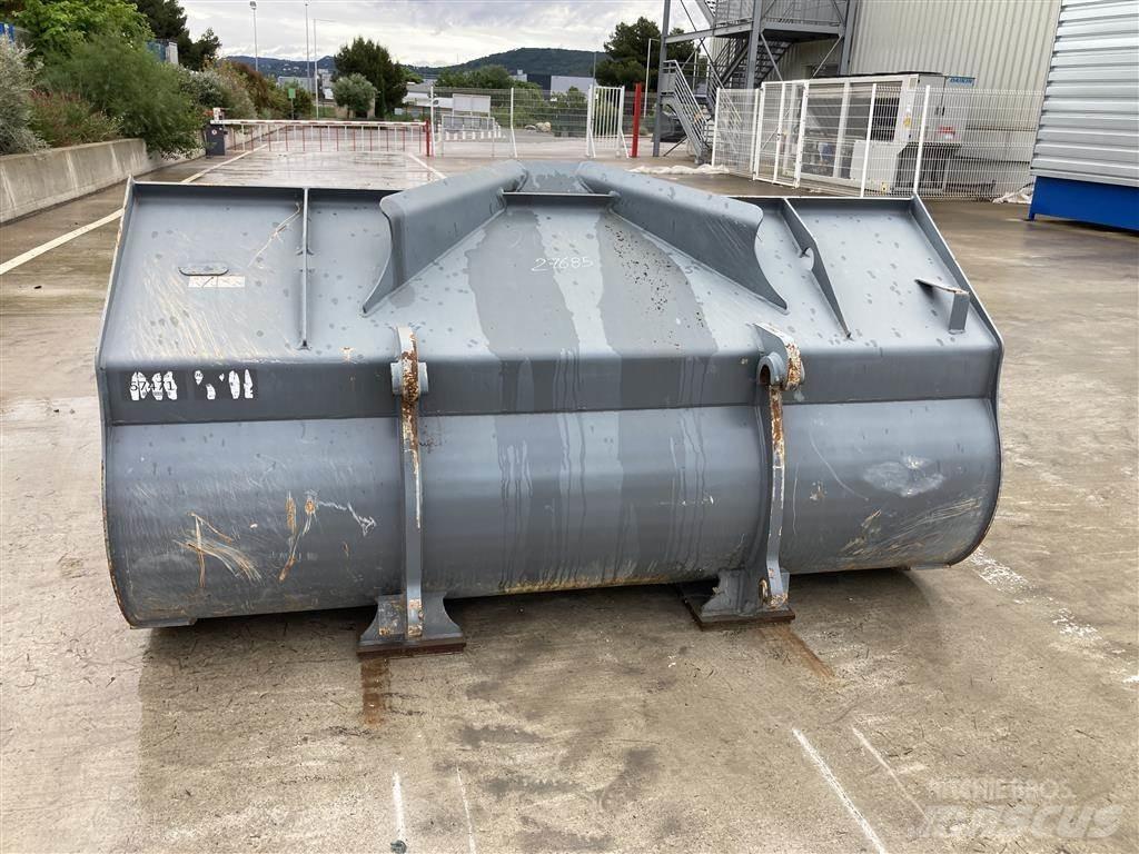 Liebherr L 538 Gumikerekes homlokrakodók