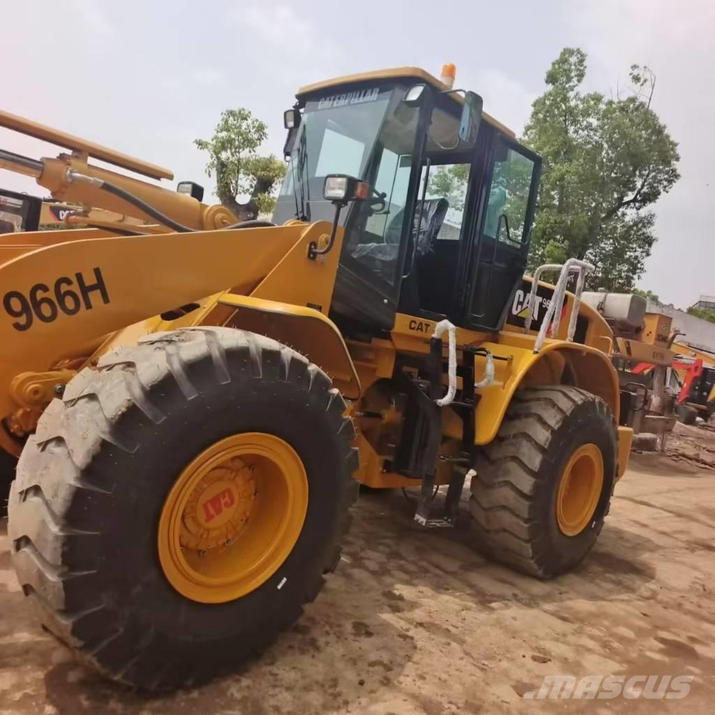 CAT 966 H Gumikerekes homlokrakodók