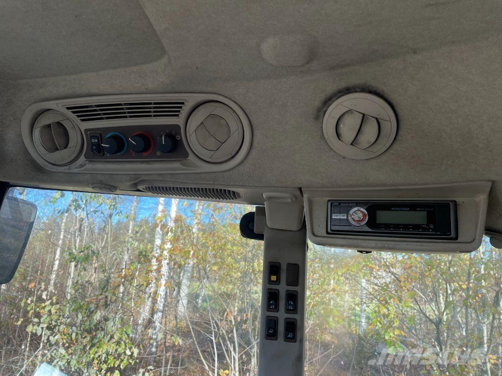 John Deere 5720 Traktorok