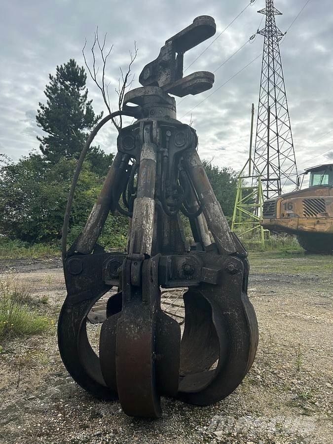 Liebherr 30t Markolók