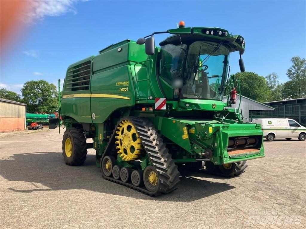 John Deere T670 Kombájnok