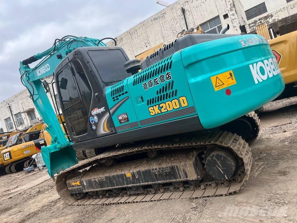 Kobelco SK 200 Lánctalpas kotrók