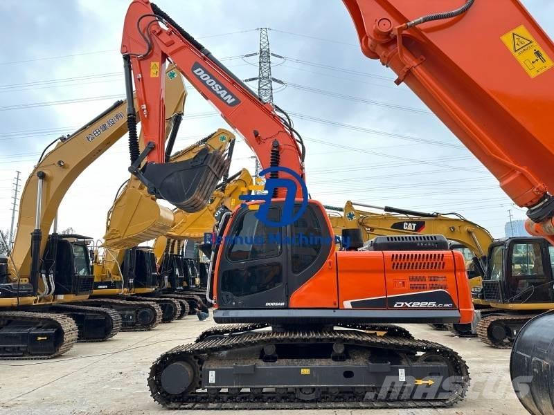 Doosan DX 225 LC-9C Lánctalpas kotrók