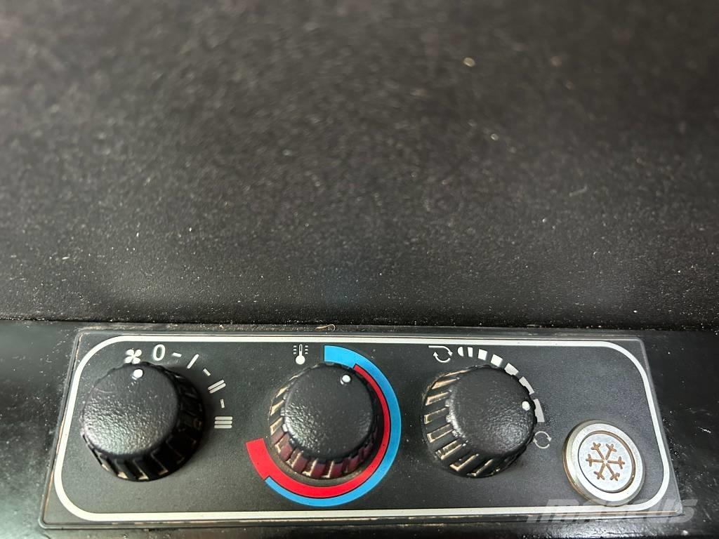 JCB 8085 ZTS Közepes (midi) kotrók 7 t - 12 t