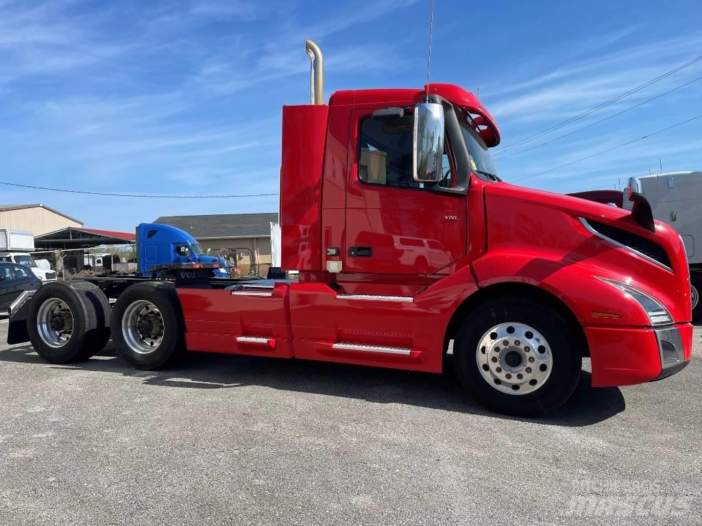 Volvo VNL64T300 Nyergesvontatók
