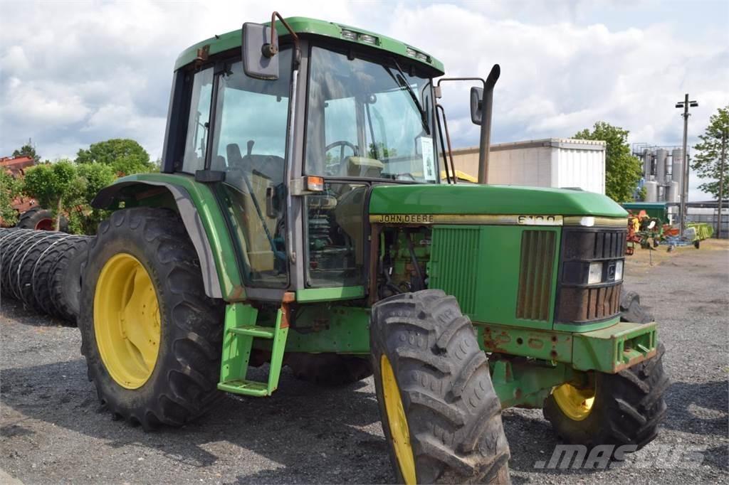 John Deere 6100 Traktorok