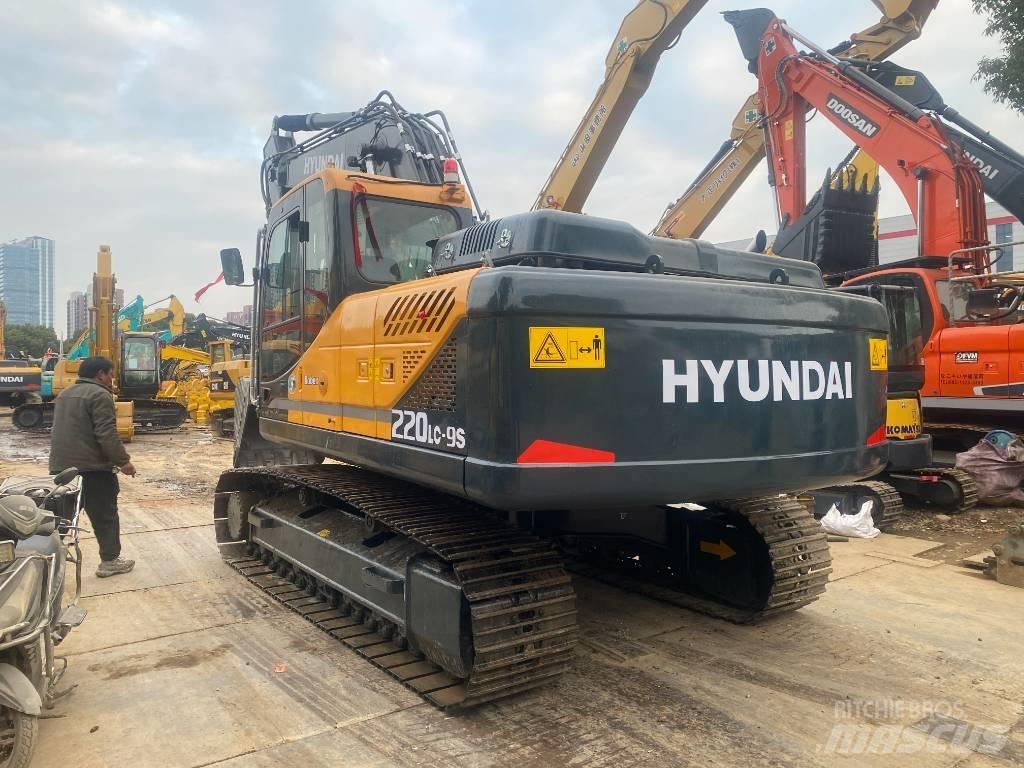 Hyundai R220LC-9S Lánctalpas kotrók